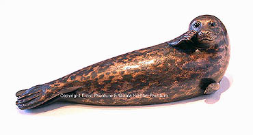 Harbour seal Nele in Bronze by Ernst Paulduro and Ursula-Krabbe-Paulduro